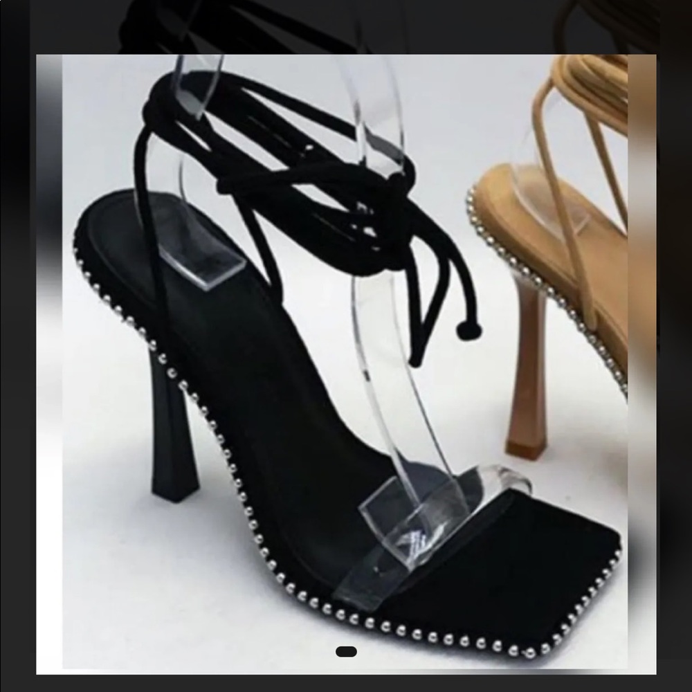 Strappy heeled Sandal